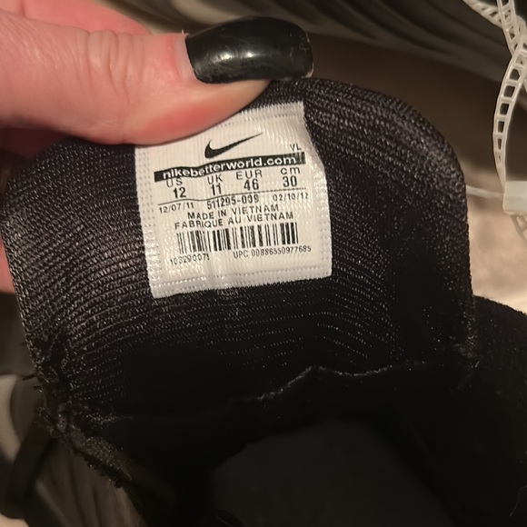 Men’s size 12 Nike landshark football cleats NWT - Picture 4 of 5